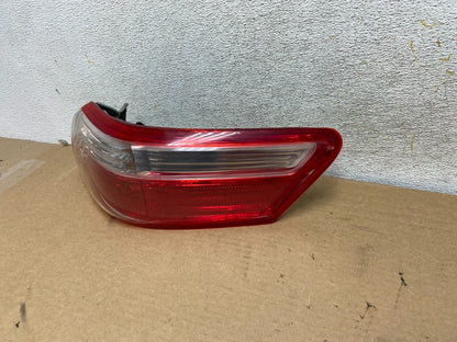 2007 2008 2009 Toyota Camry Right Passenger Side Tail Light AH4432 DW2