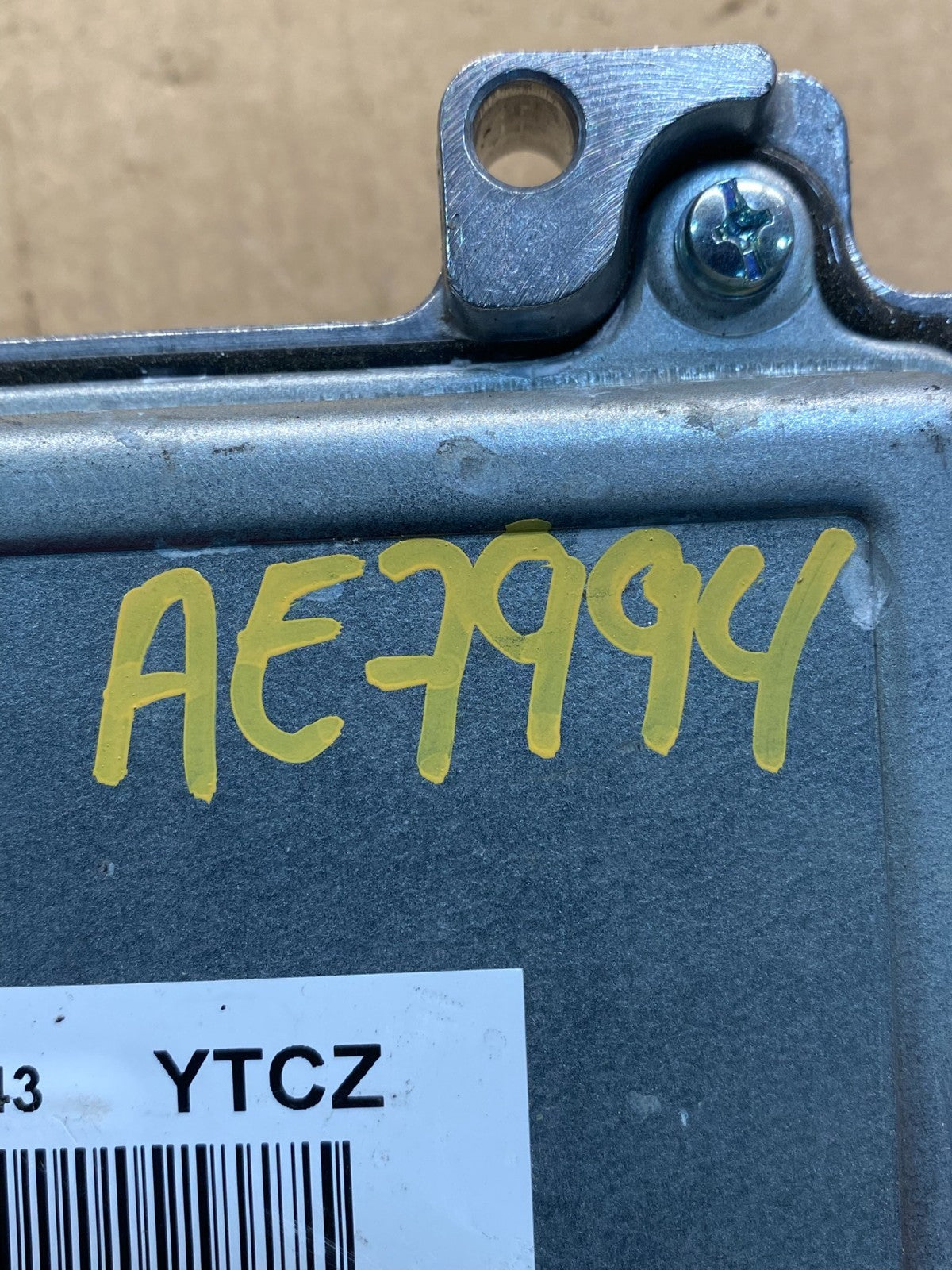 2010 to 2013 Chevrolet Silverado Yukon Engine Control Module ECM ECU AE7994 DG3