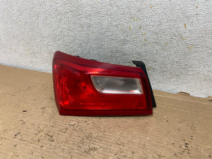 2016 - 2020 Chevrolet Malibu Left Driver LH Side Tail Light AH9289 LK2