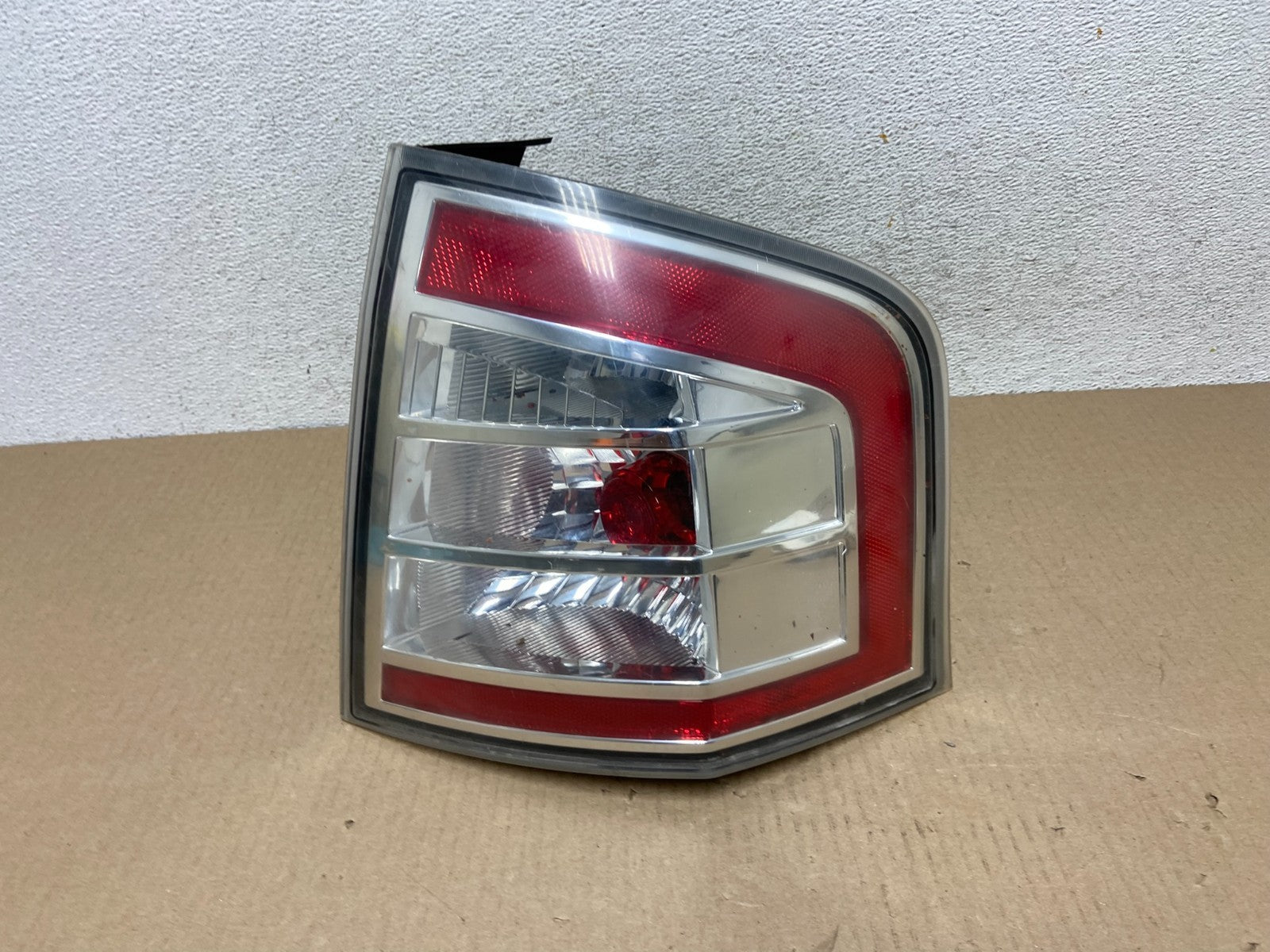 2007 to 2010 Ford Edge Tail light Right Passenger Rh Side AG5867 DW0