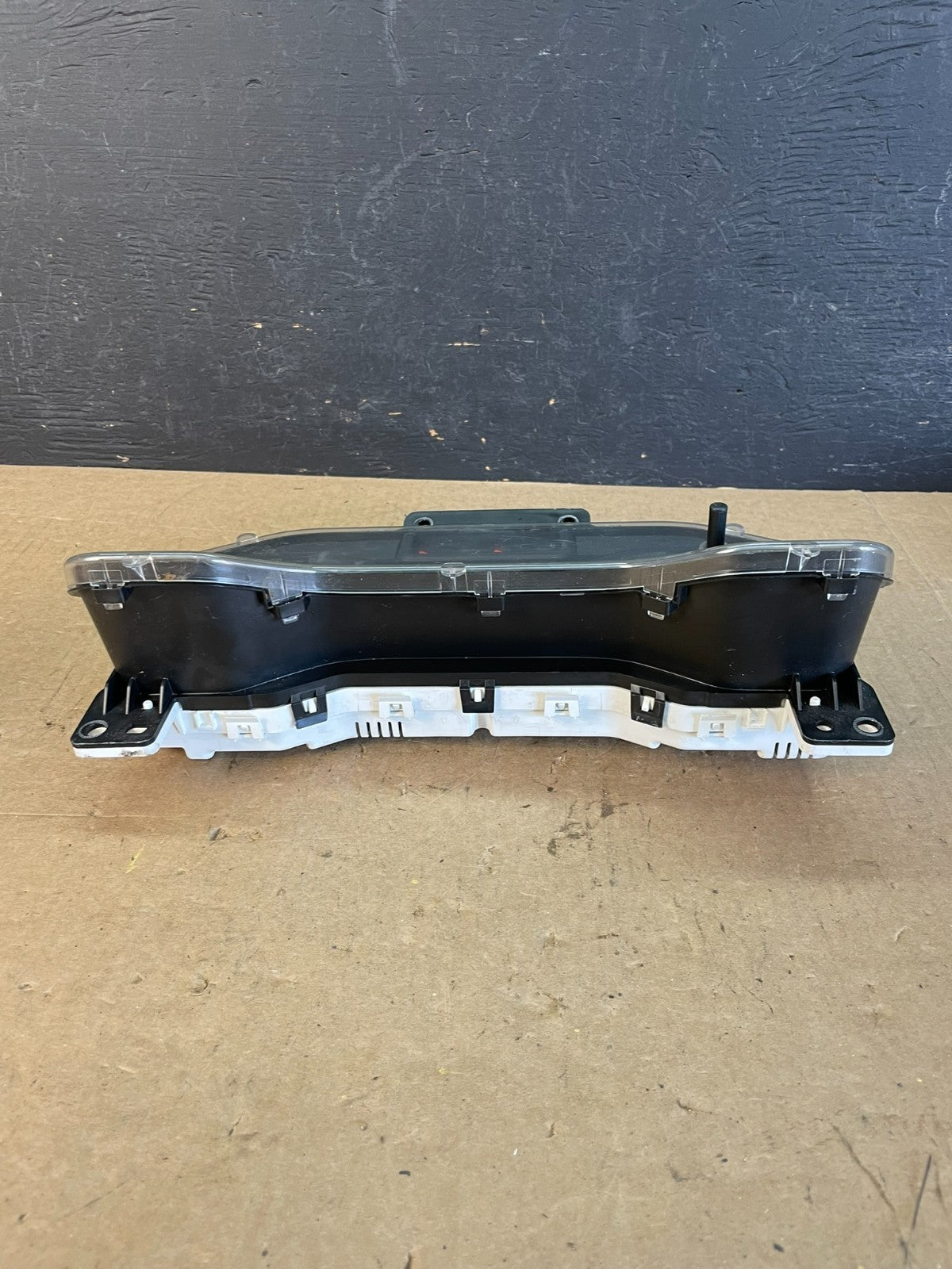 2011 to 2013 Ford E150 E250 E350 VAN Gauge Speedometer Cluster AD0384 DG3