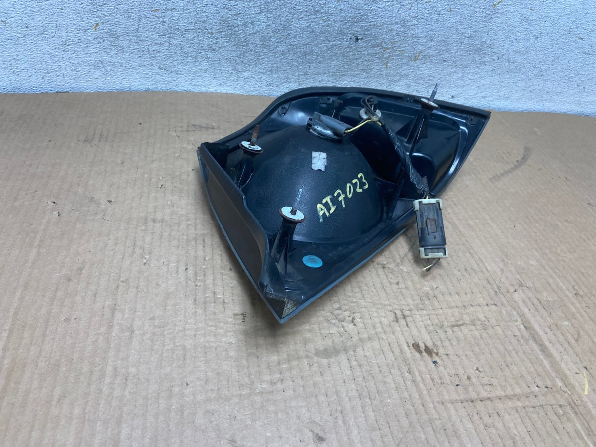 2000 - 2005 Chevrolet Impala Left Driver Lh Side Tail Light AI7023 LK4