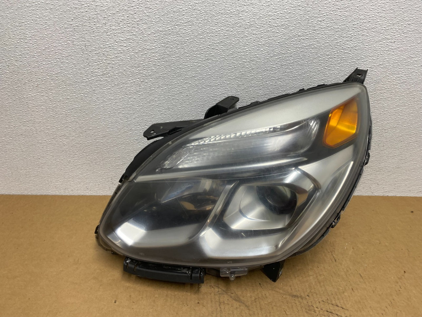 2016-2018 Chevrolet Equinox Left Driver LH Halogen Headlight Oem AC1839 DW0