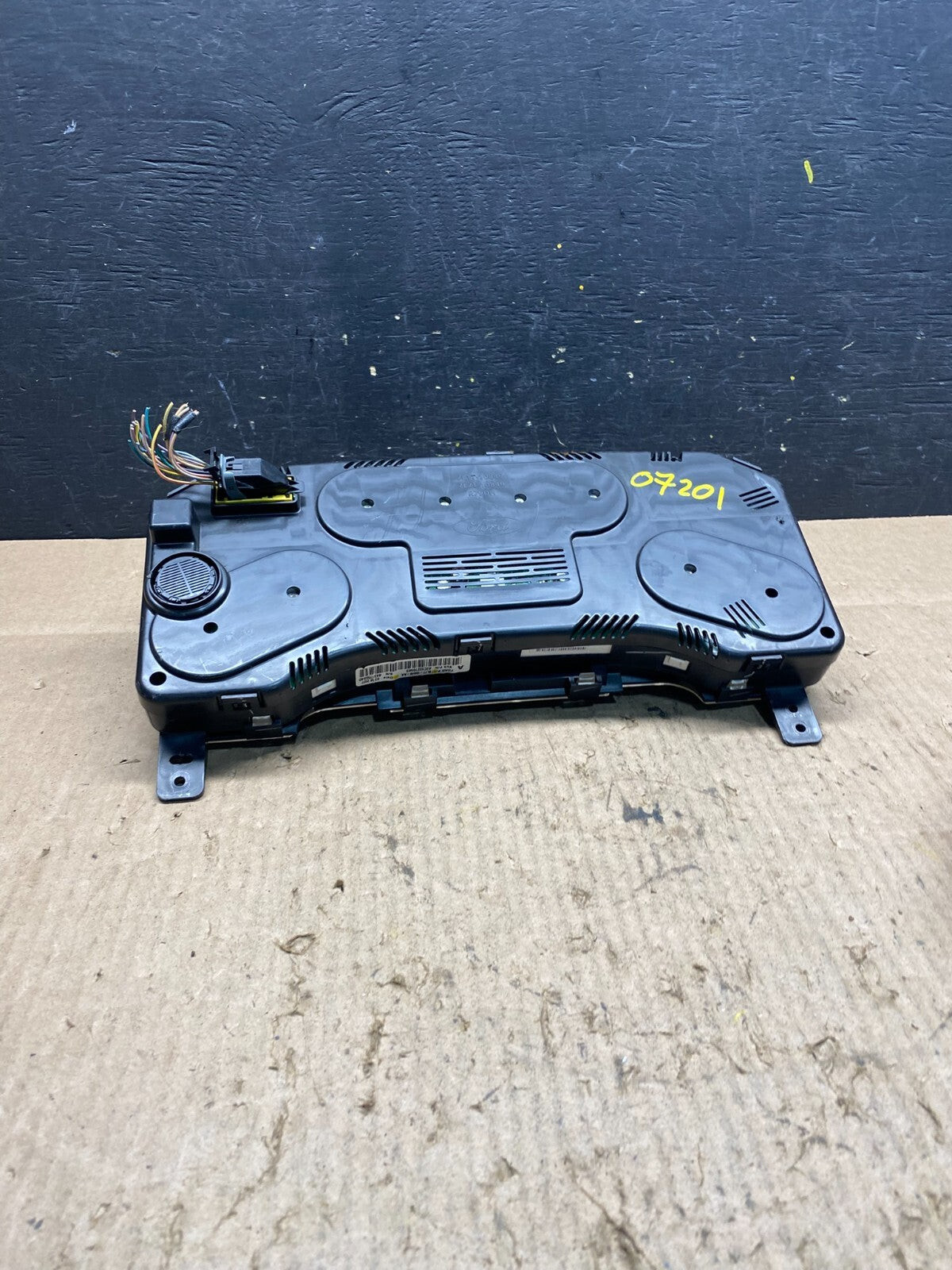 2007 to 2008  Lincoln Navigator Speedometer Gauge Cluster O7201 DG5