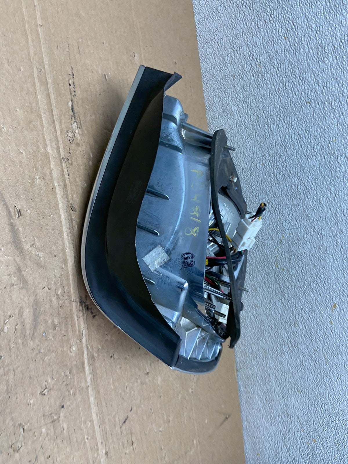 2004 to 2005 Hyundai XG350 Passenger Right Side Tail Light AB4818 LK4