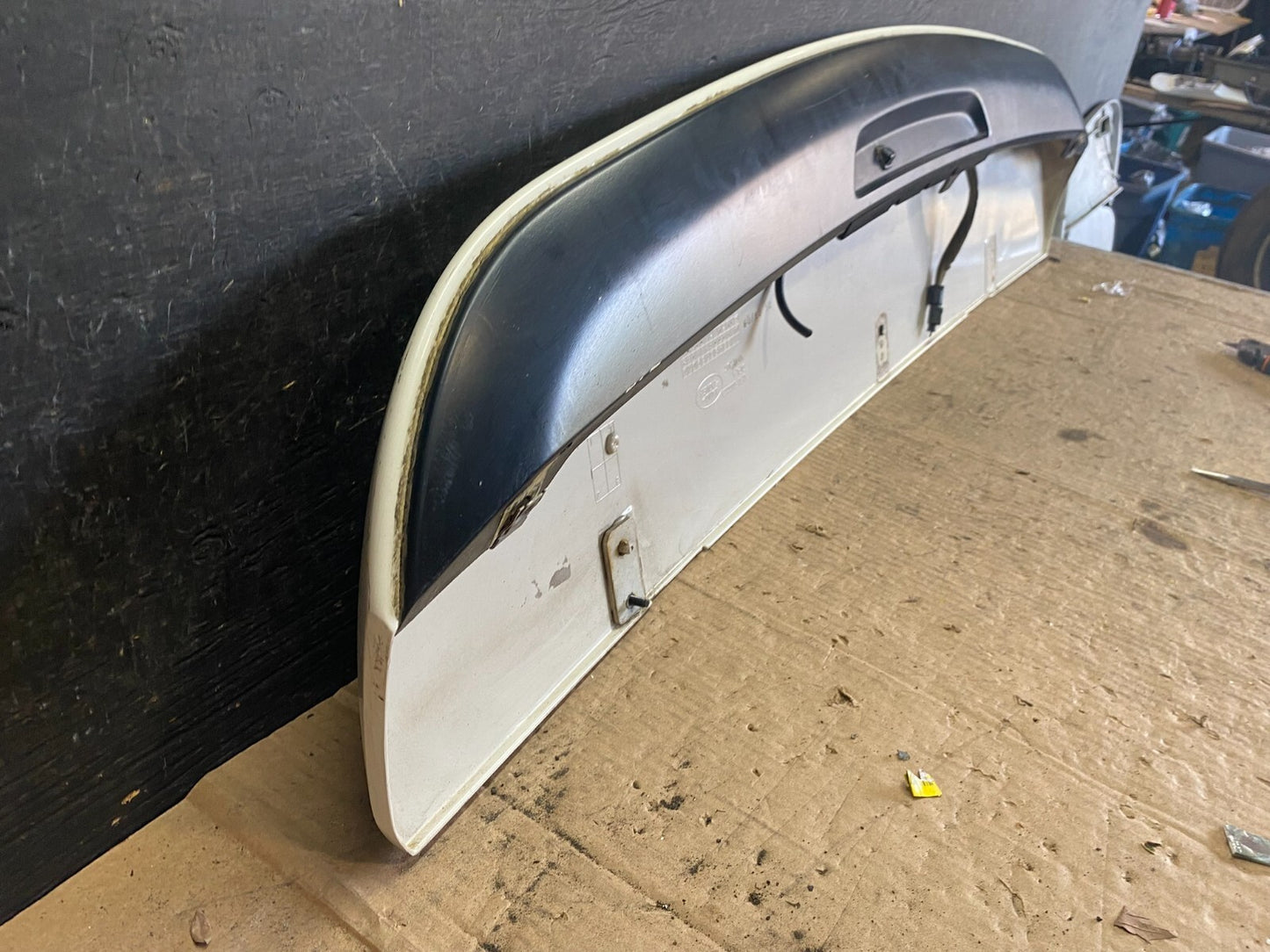 2006 - 2009 Land Range Rover Sport Rear Trunk Light Lift Gate Spoiler o6120 DG15