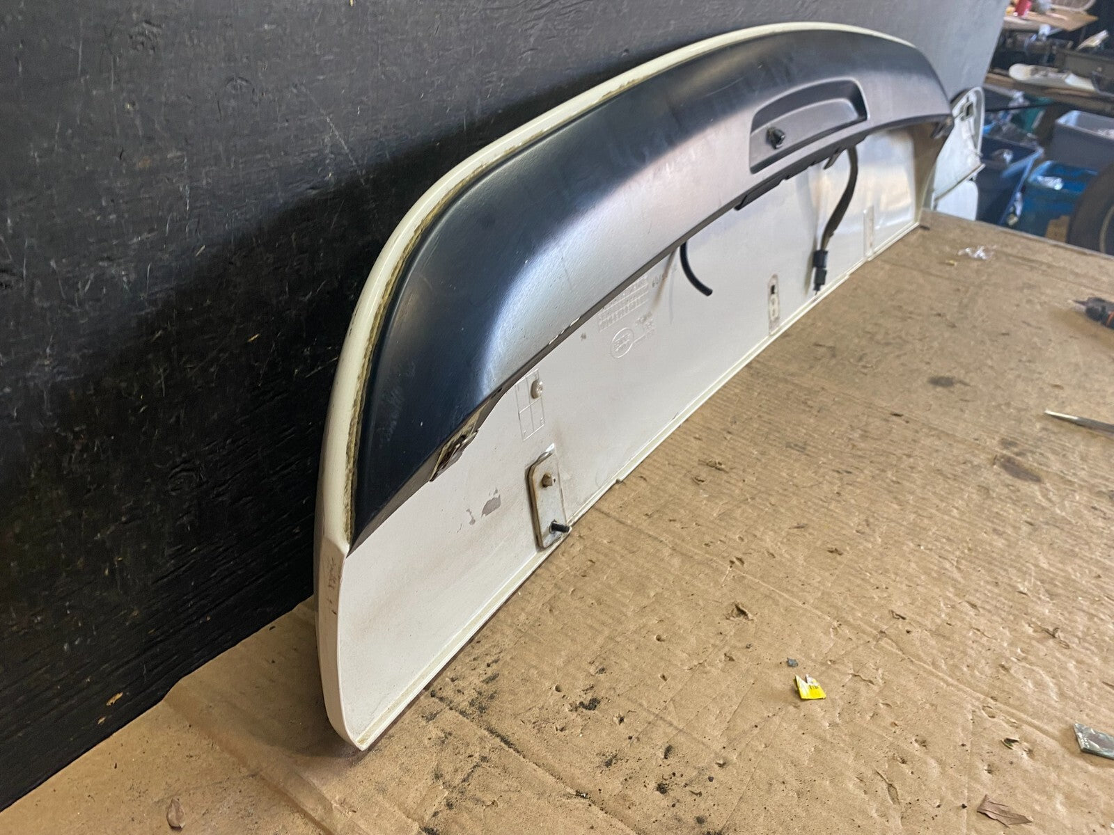 2006 - 2009 Land Range Rover Sport Rear Trunk Light Lift Gate Spoiler o6120 DG15
