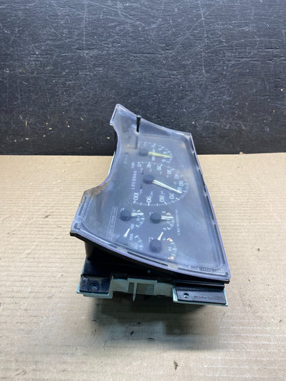 1995 to 1999 Chevrolet Silverado Suburban Cluster Gauge Speedometer AH9712 DG2