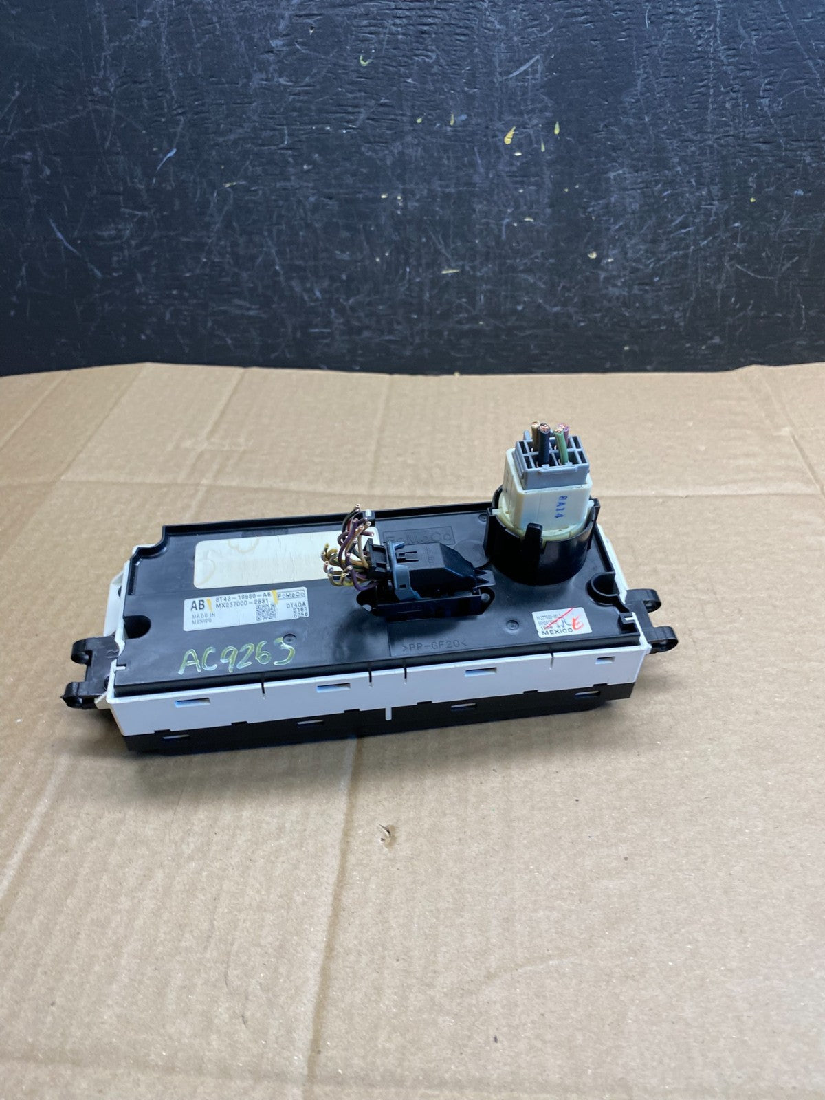 2007 to 2010 Ford Edge Climate Control AC A/C Heater AC9263 DG4