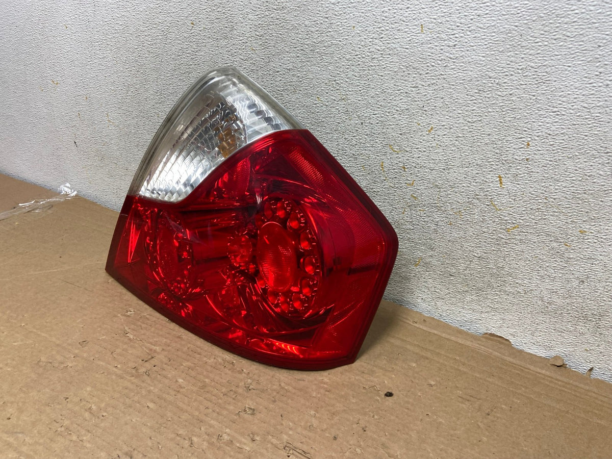 2006 2007 Infiniti M35 M35X M45 Right Passenger Side Tail Light AH8966 LK2