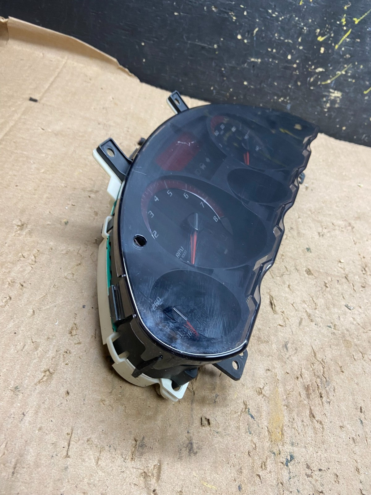 2014 2015 2016 GMC Acadia Speedometer Cluster OEM  Z2005 DG2