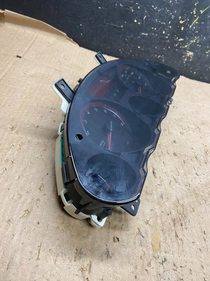 2014 2015 2016 GMC Acadia Speedometer Cluster OEM  Z2005 DG2