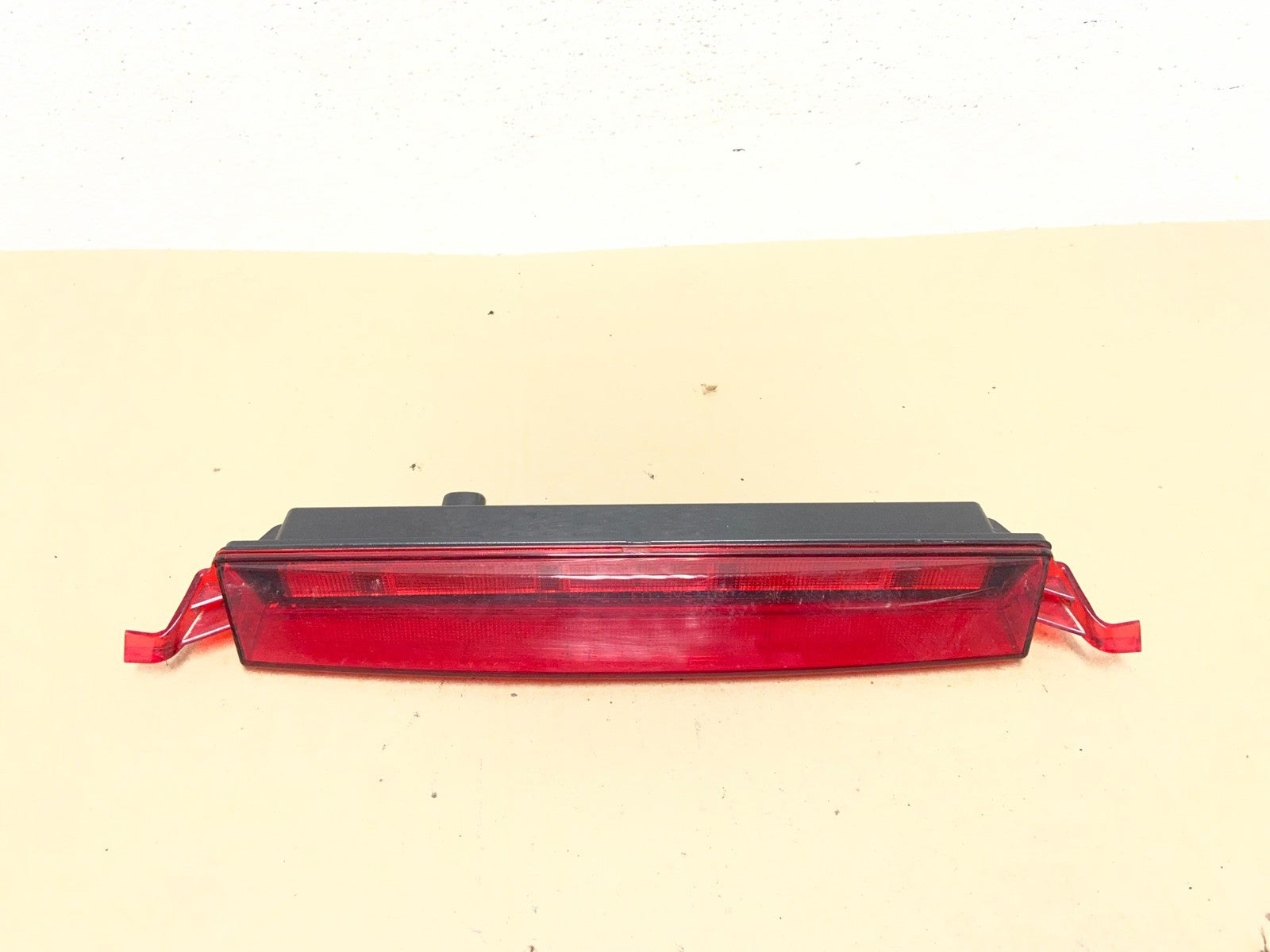 2009-2017 Chevrolet Traverse High Mounted 3rd Third Stop Brake Light AE4883 DG0