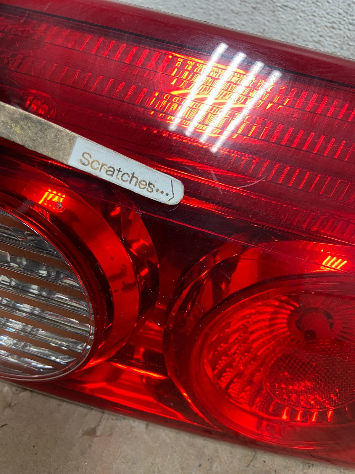 2006 to 2010 Toyota Sienna Right Passenger RH Inner Tail Light AG6547 LK3