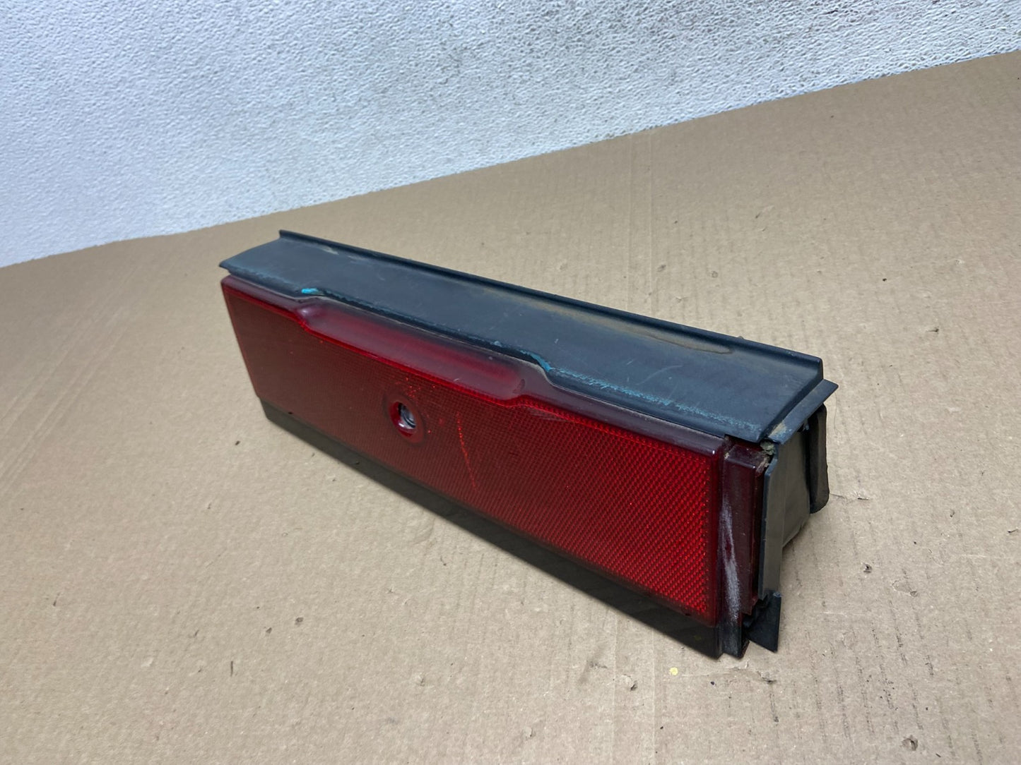 1990 to 1992 Ford Probe Center Trunk Lock Brake Tail Light AE9468 DG1