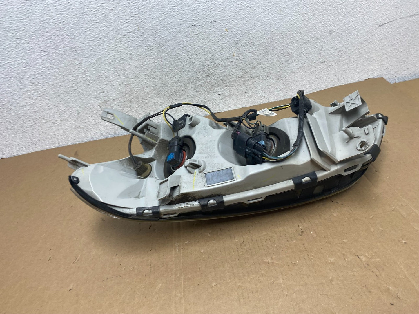 2008 to 2012 Chevrolet Malibu Right Passenger Rh Side Headlight AD7951 DW5
