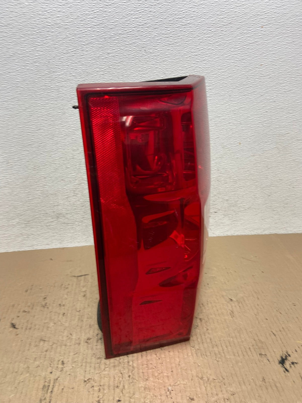2008 to 2013 Chevrolet Tahoe Hybrid Left Driver LH Tail light Led AF6082 LK2