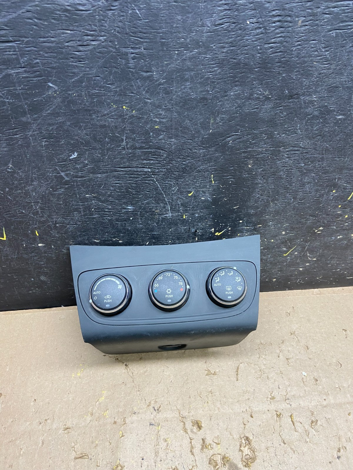 2011-2014 Chrysler 200 Heater AC Climate Switch Temperature Control u5717 DG0