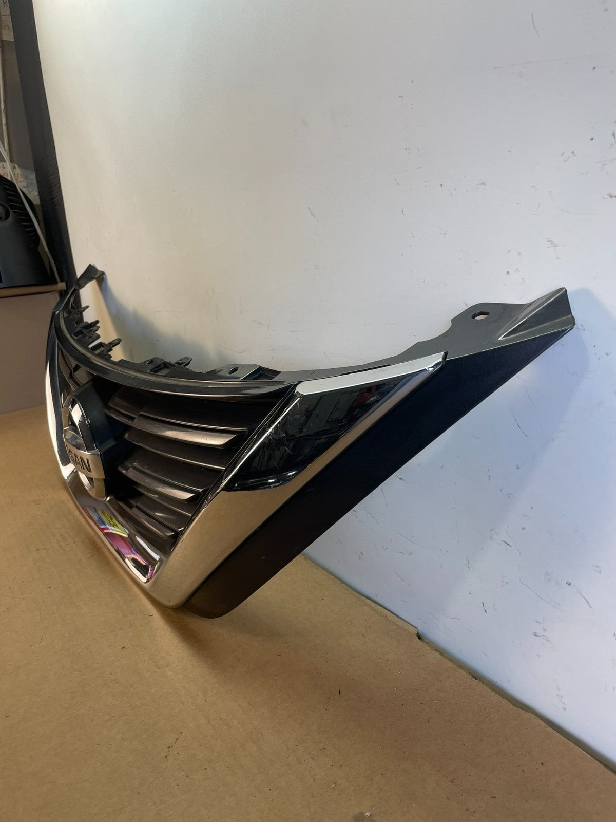 2016 2017 2018 Nissan Altima Front Upper Grill Grille af8705 DG1