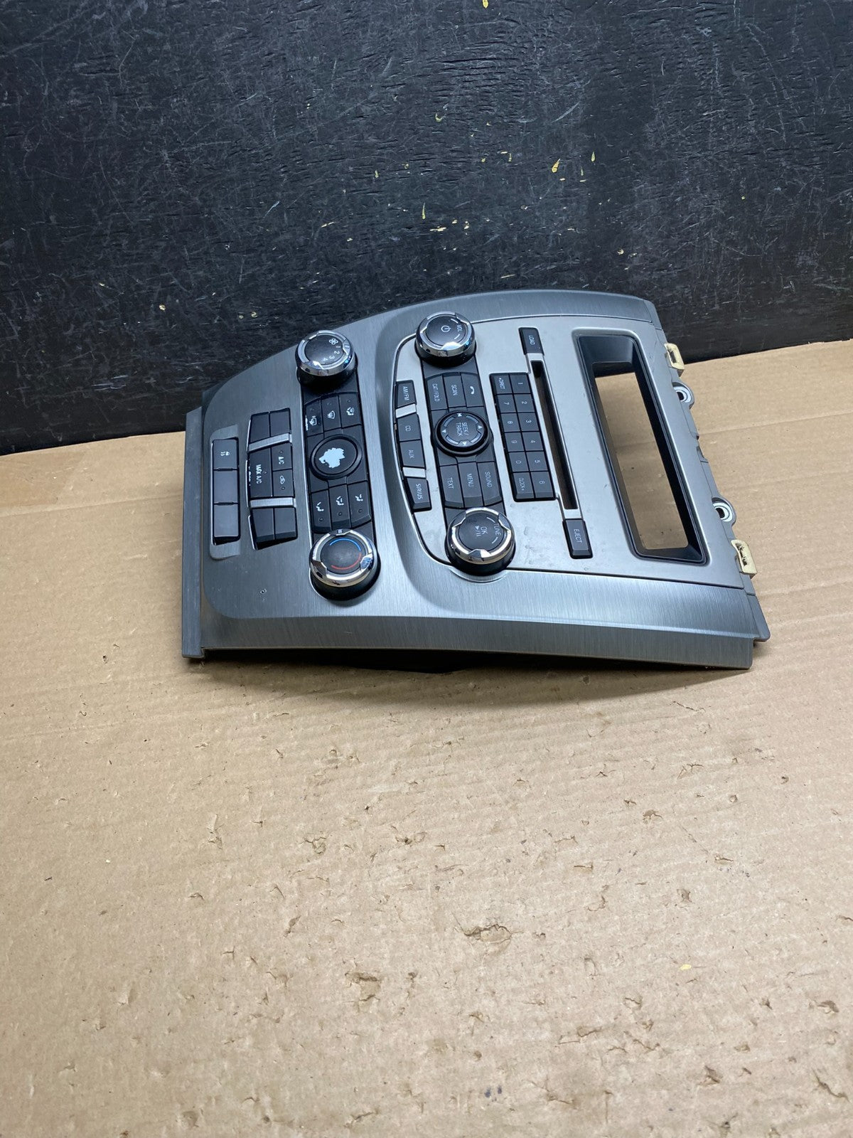 2010 to 2012 Ford Fusion Radio Climate Control A/C Control ag6399 DG3