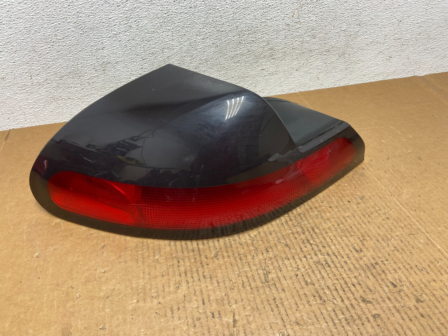 1997 to 2000 Dodge Avenger Left Driver LH Side Tail Light AE0202 DW0