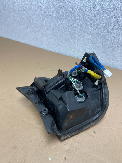 1998 1999 2000 Lexus LS400 Right Passenger RH Side Tail Light AB6352 DW6