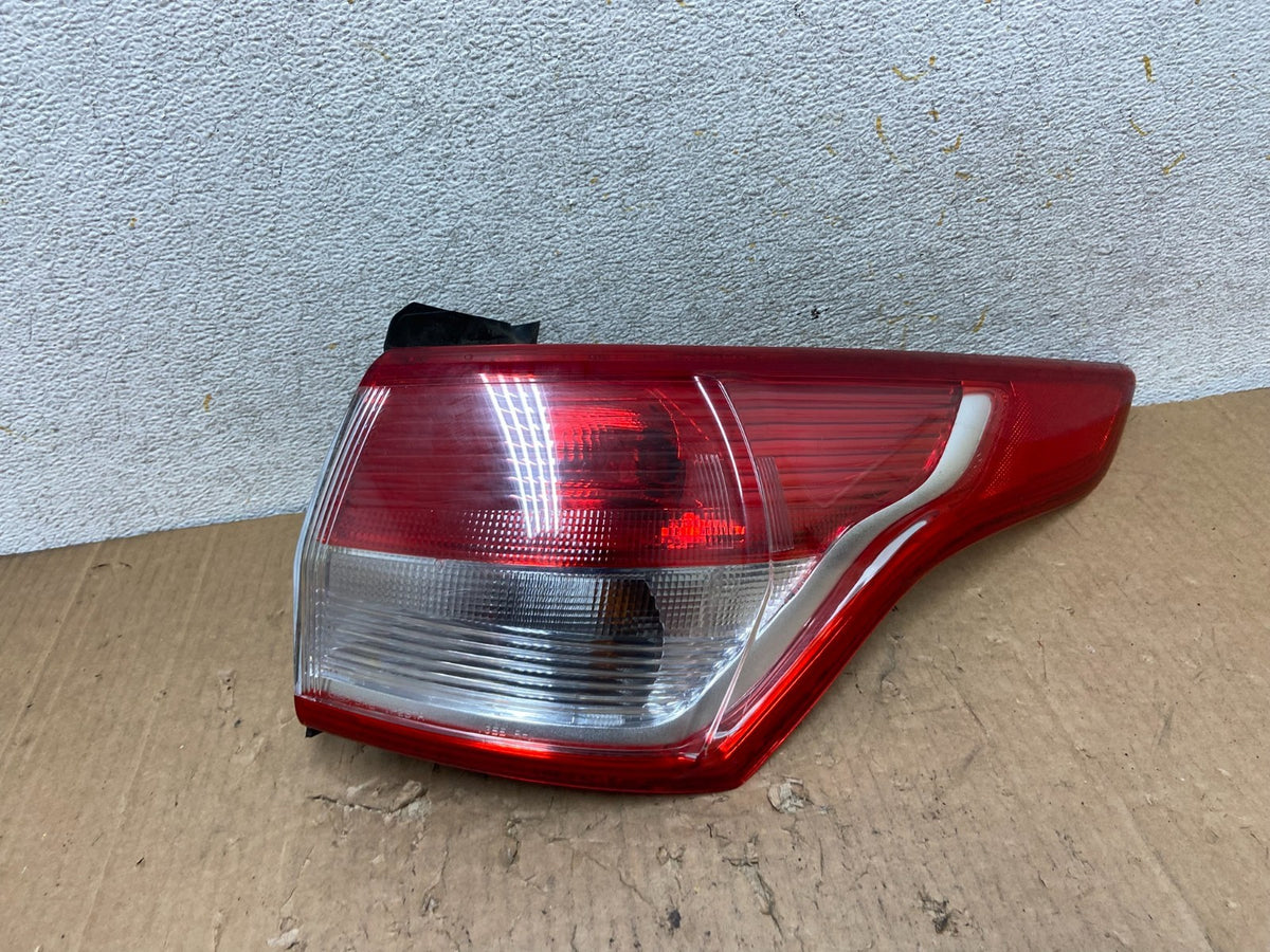 2013 to 2016 Ford Escape Right Passenger RH Side Tail Light AI9188 LK0