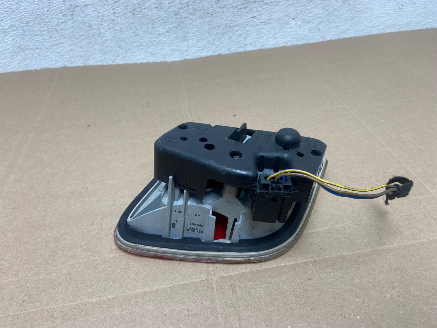 2002 - 2005 BMW 3 E46 Series Right Passenger Inner Tail Light AE4841 LK4