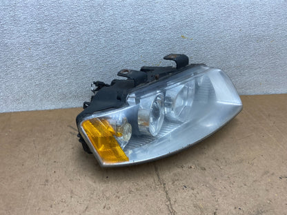 2002 - 2005 Audi A4 Sedan Right Passenger Halogen Headlight OEM X9055 DW2