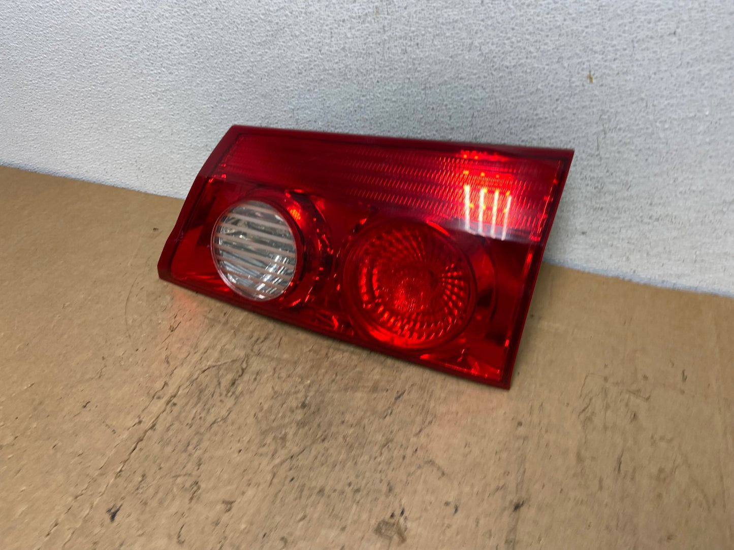 2006 to 2010 Toyota Sienna Right Passenger Rh Inner Tail Light AD0672 LK1
