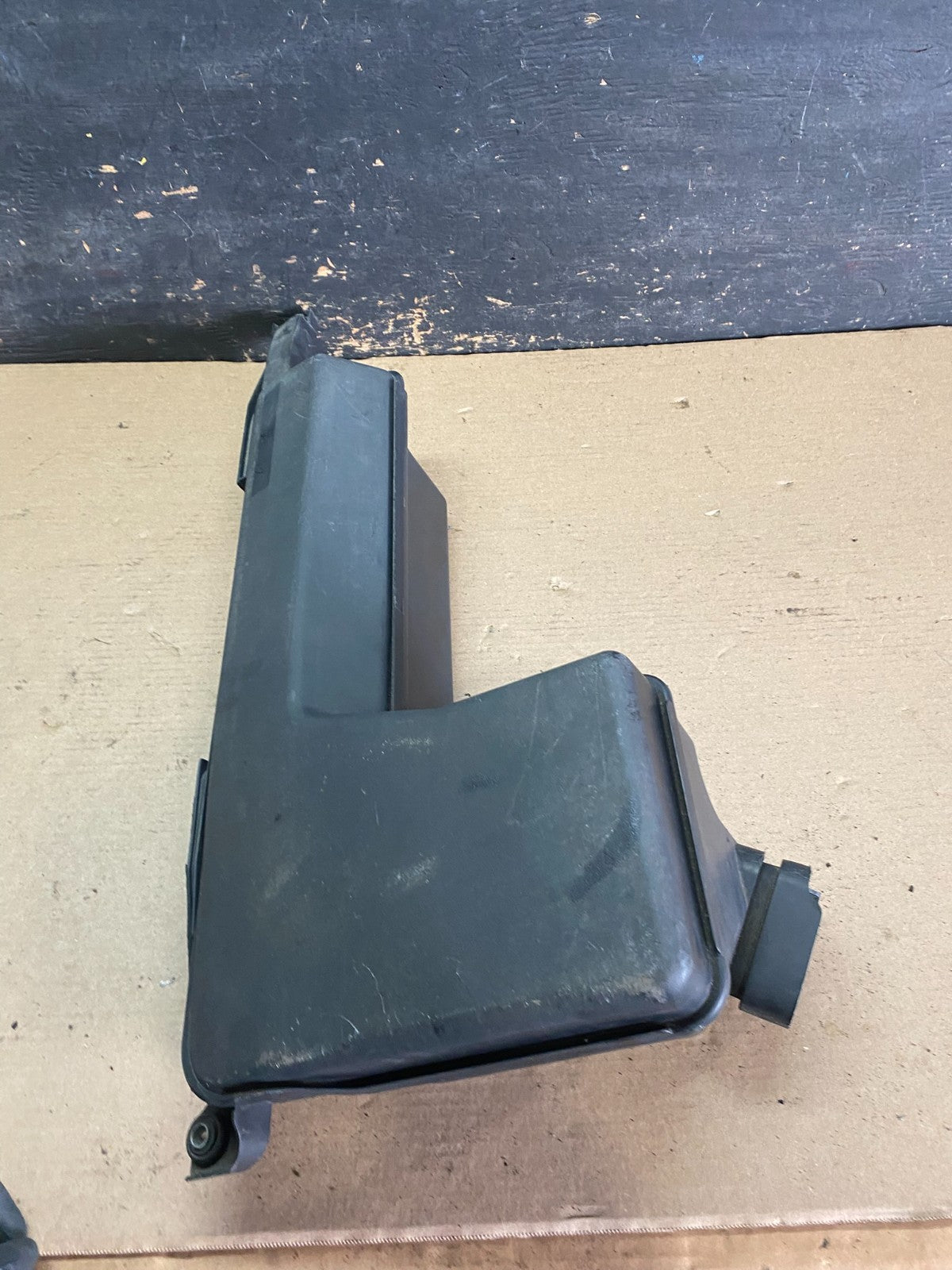 2013-2016 Nissan Pathfinder Upper Air Intake Duct OEM s1318 DG3