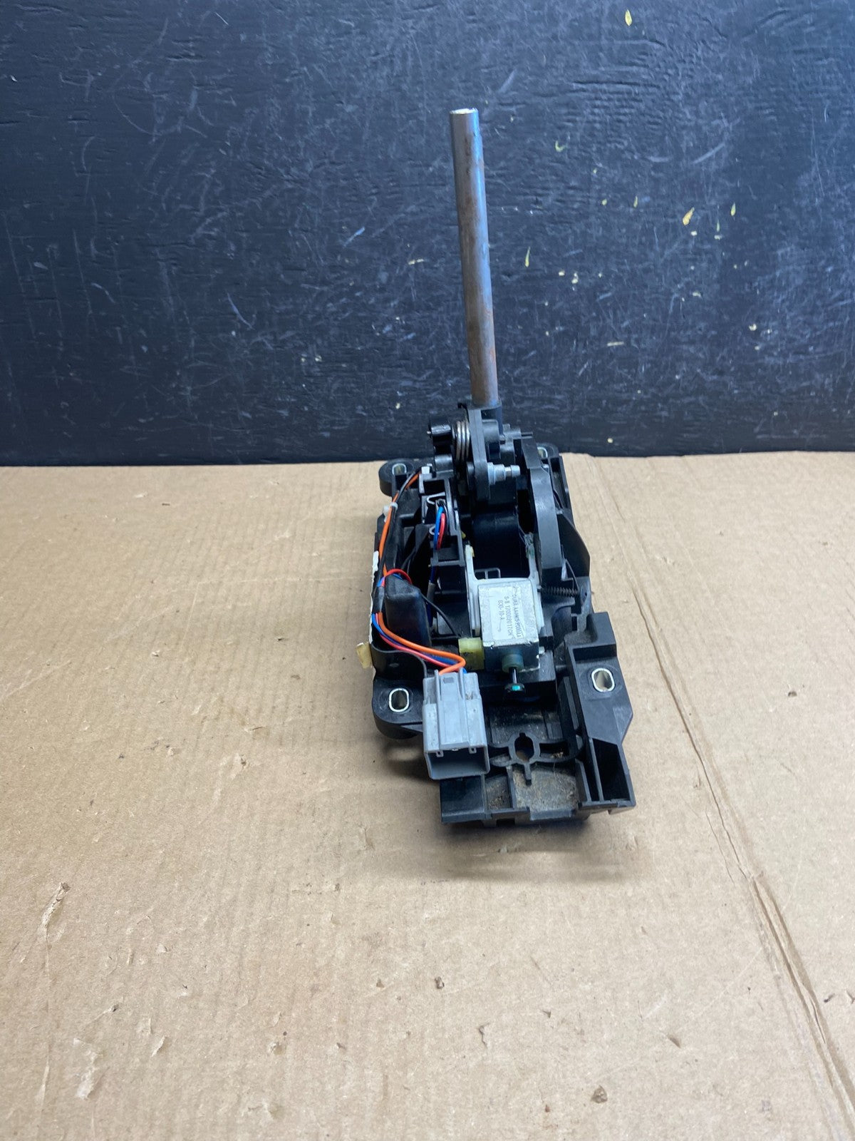 2008 to 2011 Lincoln MKS 3.7L Gear Shift Shifter Select Selector AE44430
