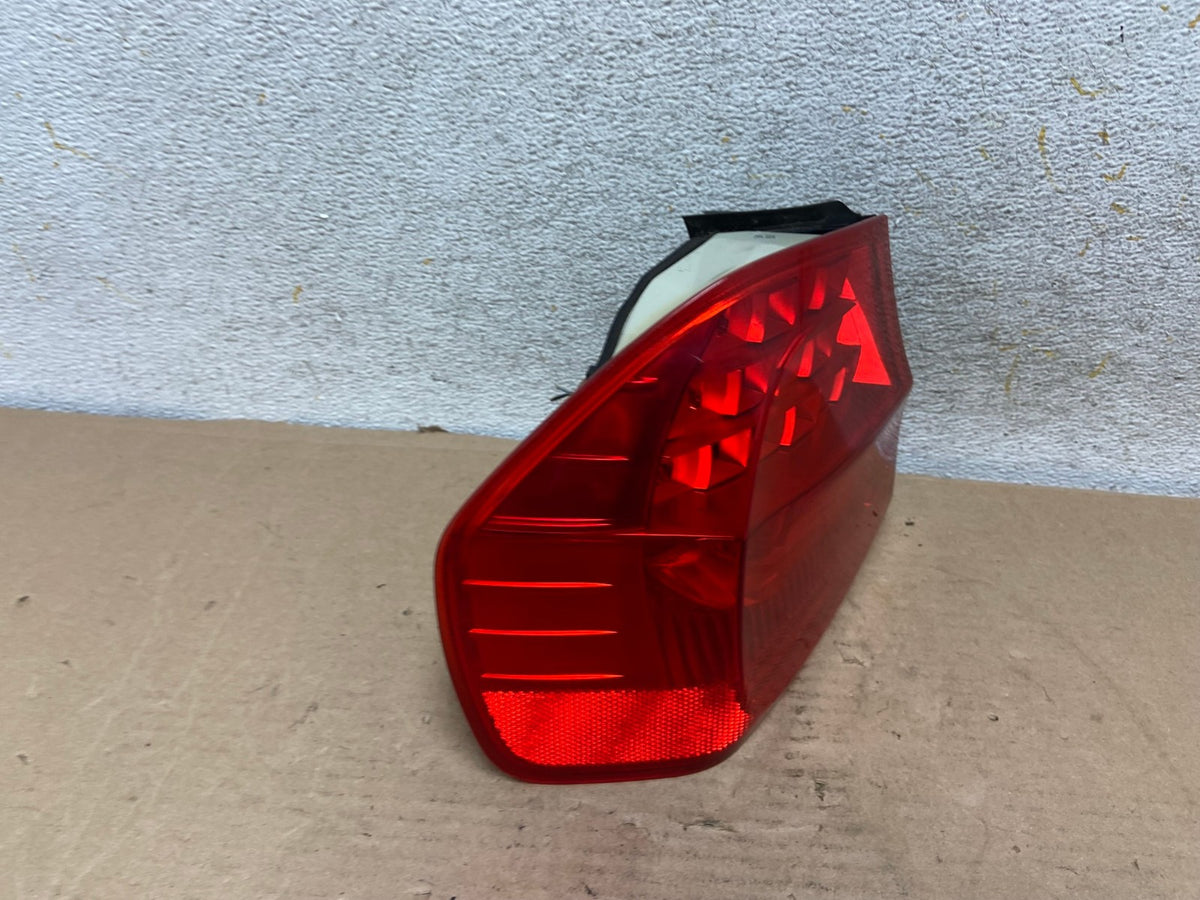 2009 2010 BMW 328i 3 Series Left Driver LH Side Tail Light AH9465 LK2