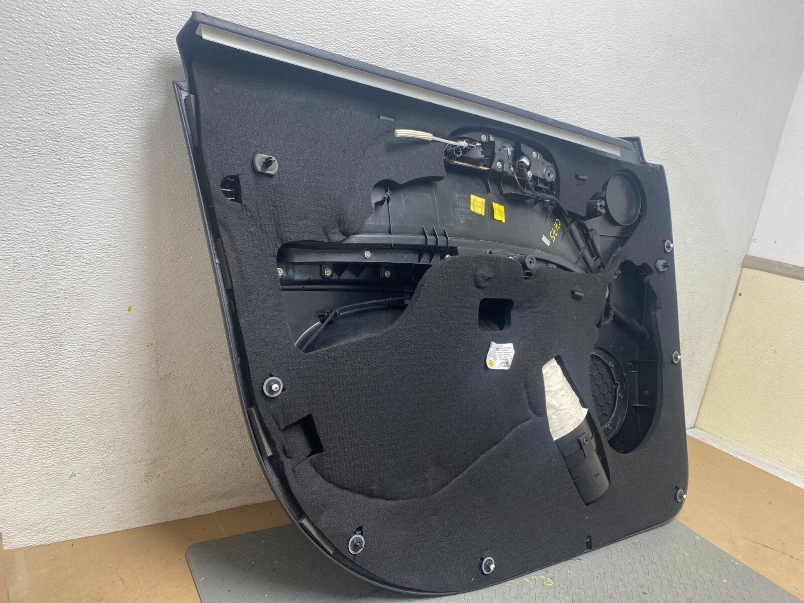 2007 to 2015 Audi Q7 Front Right Passenger Interior Door Panel OEM C7175 PS9