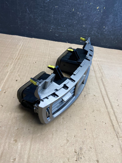 2011 to 2012 Toyota Avalon Center Console Dashboard Air Vent AD7196 DG1