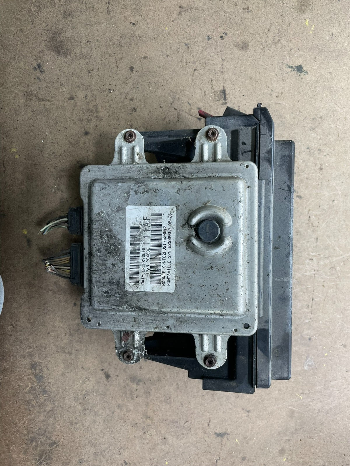 2007 Jeep Grand Cherokee Body Control Module BCM Power Fuse Box N1827 PS0