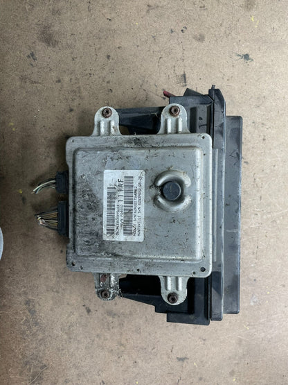 2007 Jeep Grand Cherokee Body Control Module BCM Power Fuse Box N1827 PS0