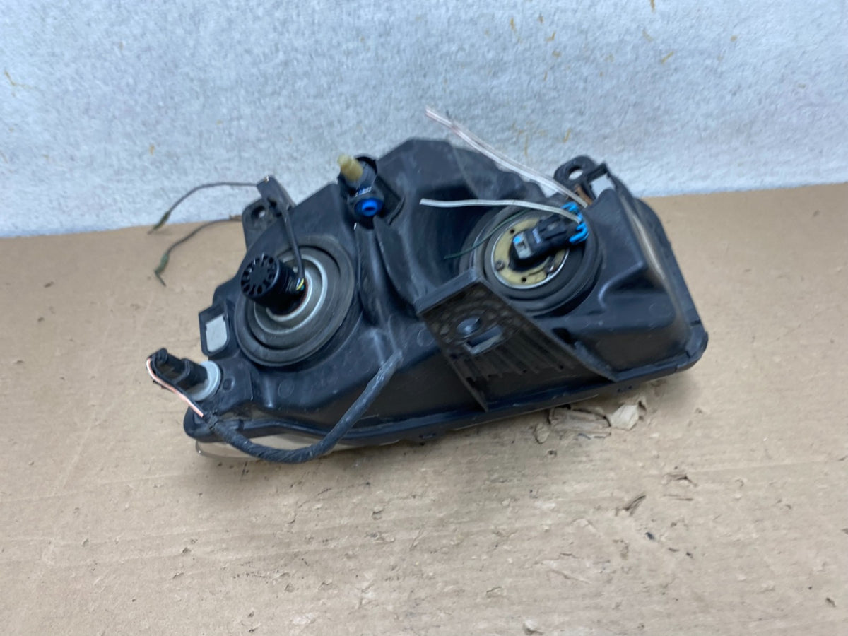 2011-2013 Jeep Grand Cherokee Right Passenger Halogen Headlight AI1143 DW5