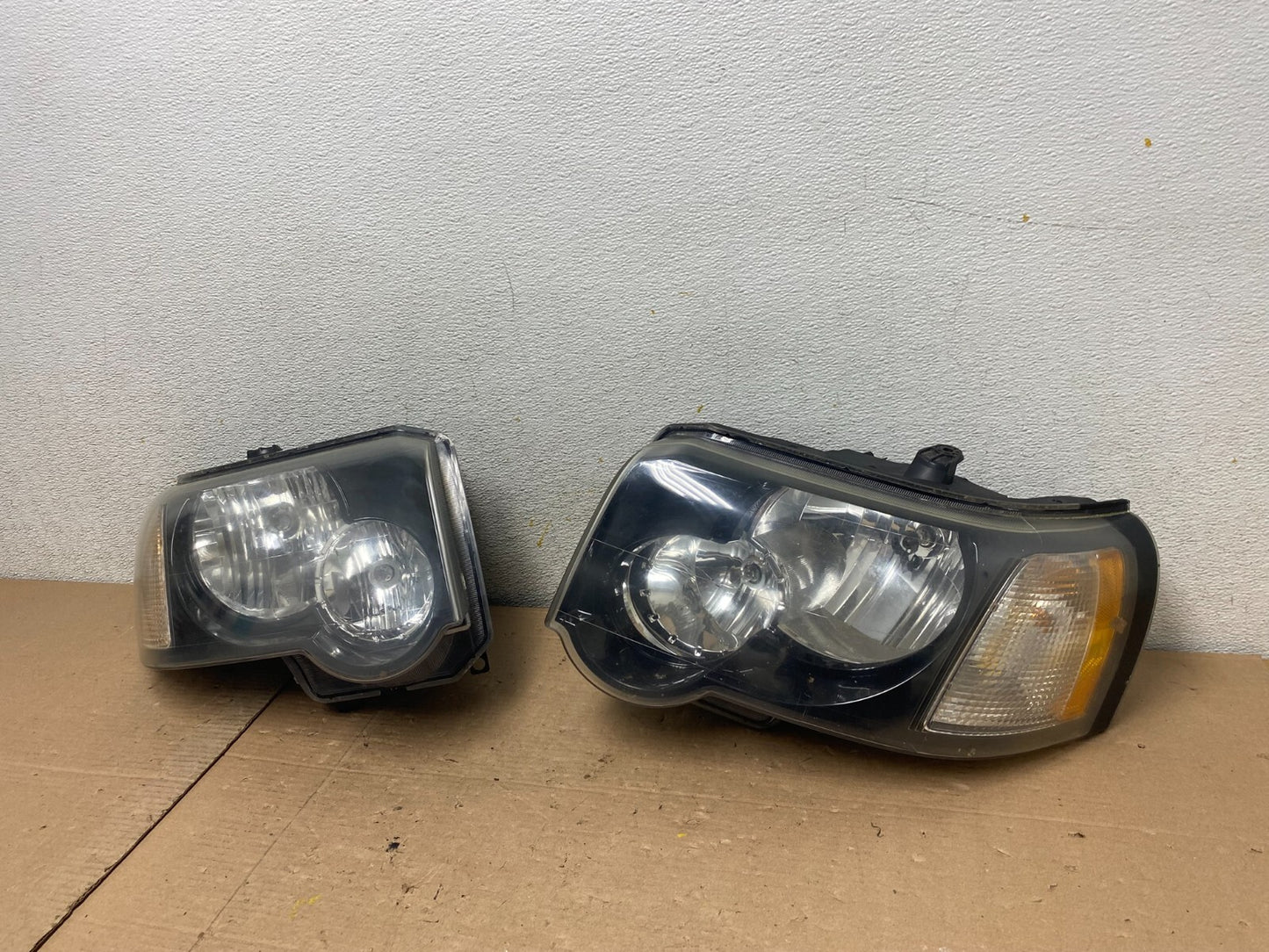 2004-2005 Land Rover Freelander Left+Right Side Halogen Headlights OEM O0468 DW1