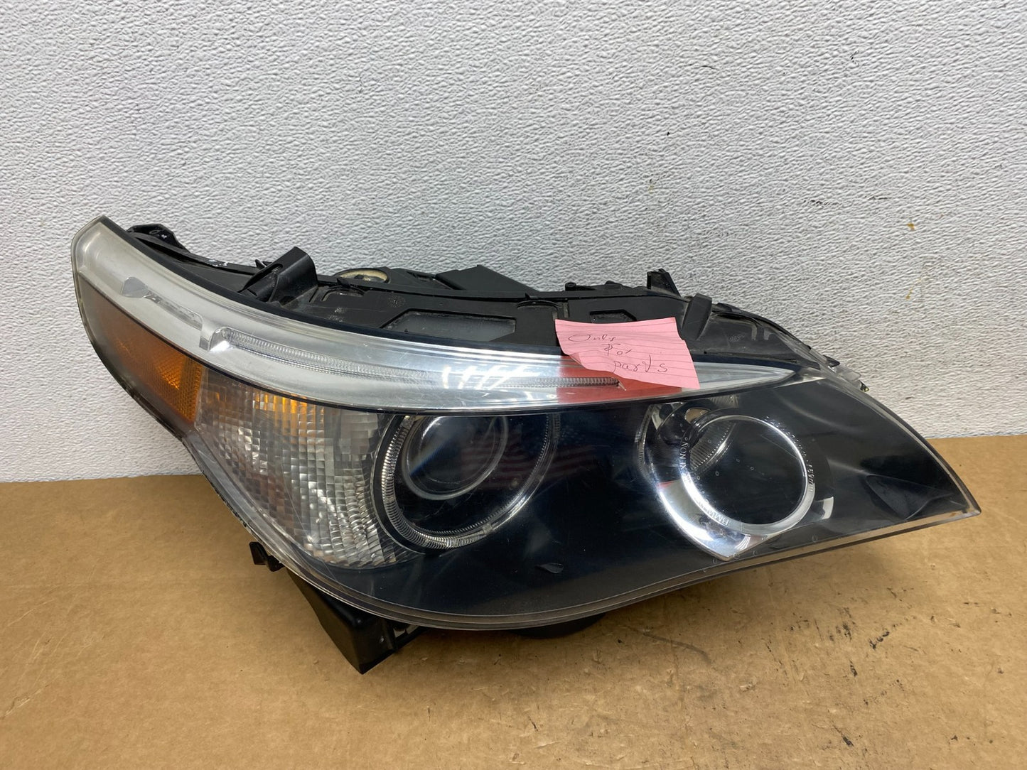 2004 to 2007 BMW 525i 5 Series Headlight Right Passenger Xenon AFS AD5230 DW0