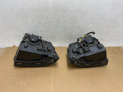 2002-2005 Mercury Mountaineer Left+Right Side Halogen Headlights AH3083 DW9