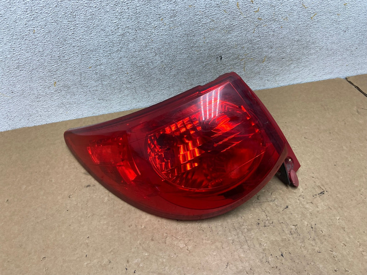 2009 2010 2011 2012 Chevrolet Traverse Left Driver LH Tail Light AI3572 LK0