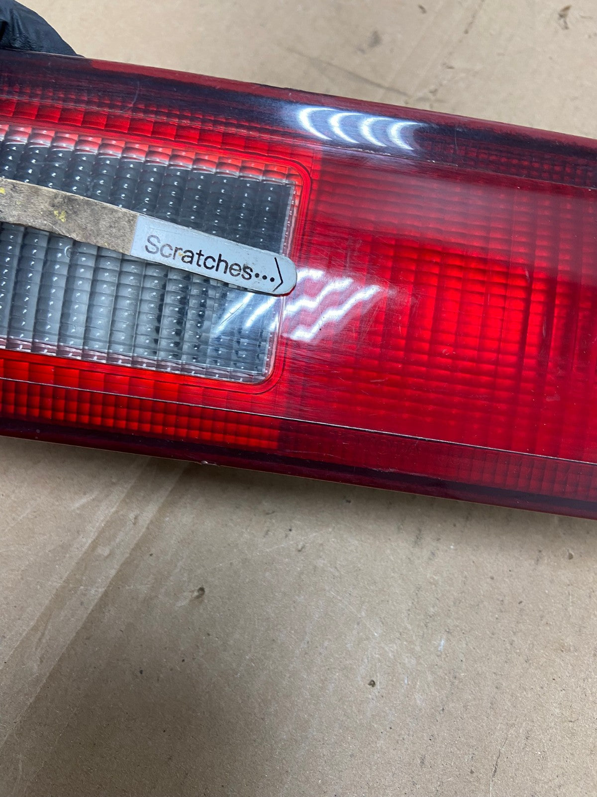 1997 1998 1999 Toyota Camry Tail Light Inner Right Passenger AD7911 LK3
