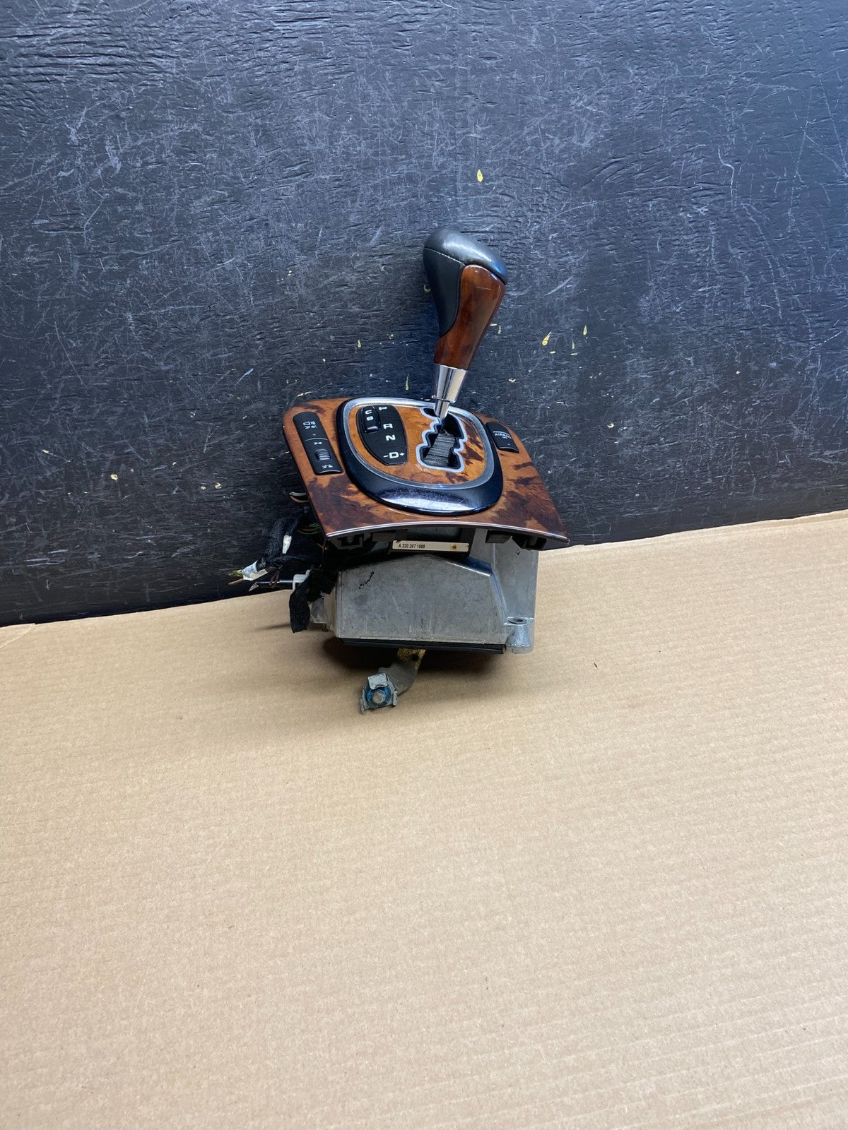 2000 2006 Mercedes W220 S430 S500 Gear Shift Shifter Selector 2202673324 AH12140