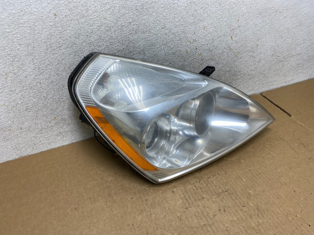 2008-2012 Kia Sedona Right Passenger RH Side Headlight Halogen AI3411 DW2