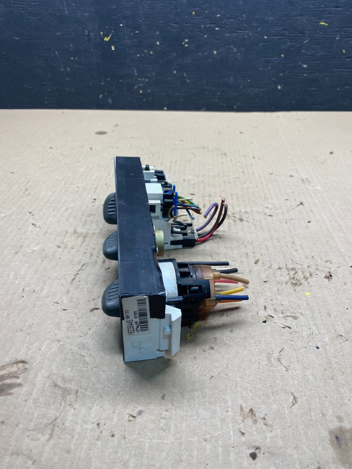 2001 - 2007 GMC Chevrolet Express 1500 Climate Control A/C Q7005 DG2