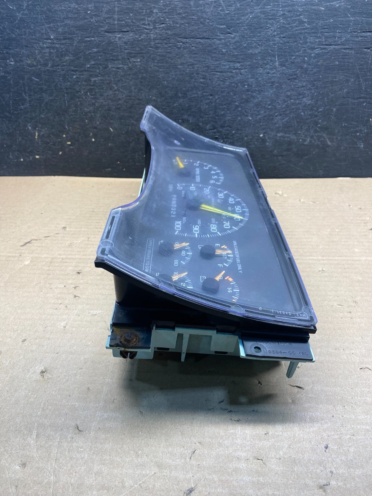1995 to 1999 Chevrolet Silverado Suburban Cluster Gauge Speedometer AH9776 DW2