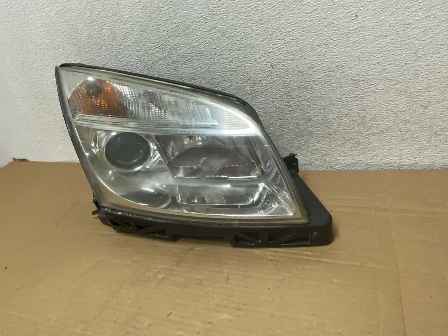 2006 to 2009 Mercury Milan Headlight Right Passenger RH Halogen AG8867 DW2