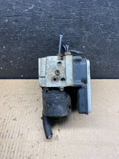 2004-2006 Chevrolet Express ABS Pump Control 13567118 Module U8916 PS3