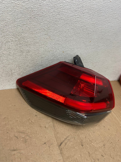 2017 - 2020 Nissan Rogue Outer Left Driver LH Side Tail Light AG5350 LK2